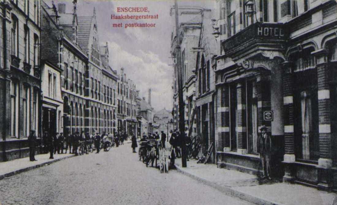 Haaksbergerstraat-met-postkantoor.jpg